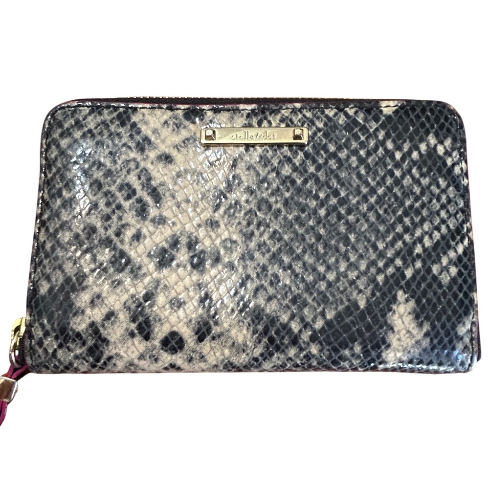 Stella & Dot Faux‎ Python Snakeskin Zip Around Wallet.